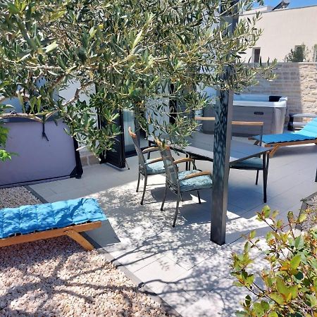 Boutique La Perla Jacuzzi Apartment Murter Exterior foto