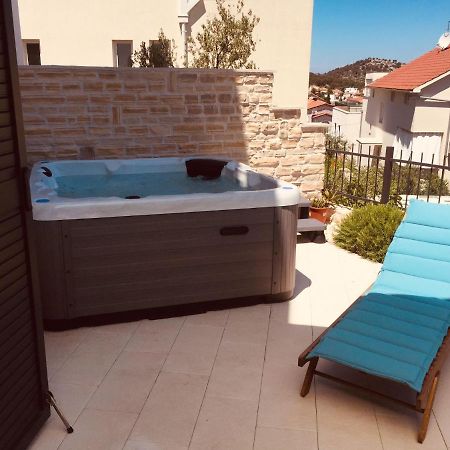 Boutique La Perla Jacuzzi Apartment Murter Exterior foto