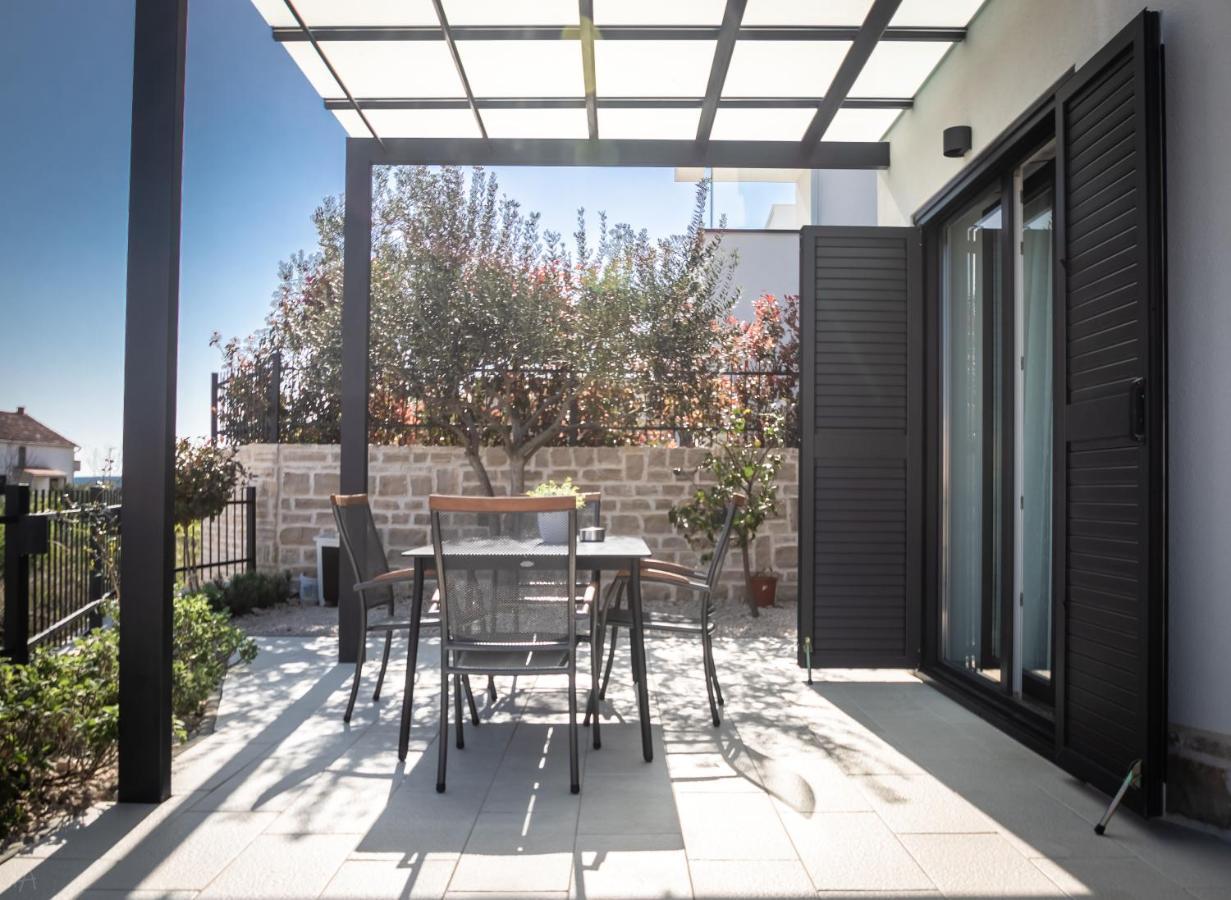 Boutique La Perla Jacuzzi Apartment Murter Exterior foto
