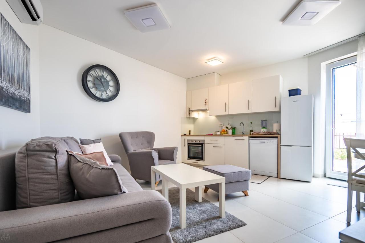 Boutique La Perla Jacuzzi Apartment Murter Exterior foto