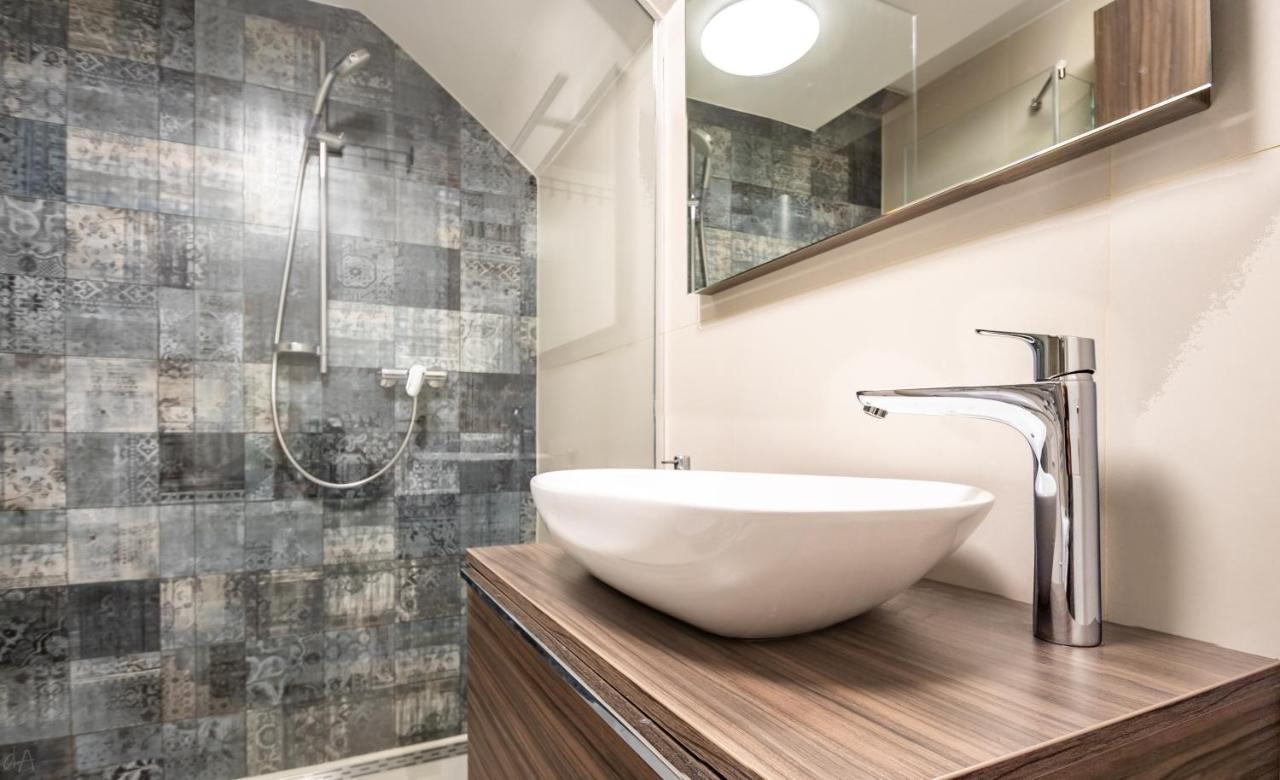 Boutique La Perla Jacuzzi Apartment Murter Exterior foto