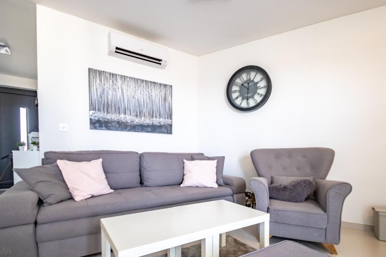 Boutique La Perla Jacuzzi Apartment Murter Exterior foto