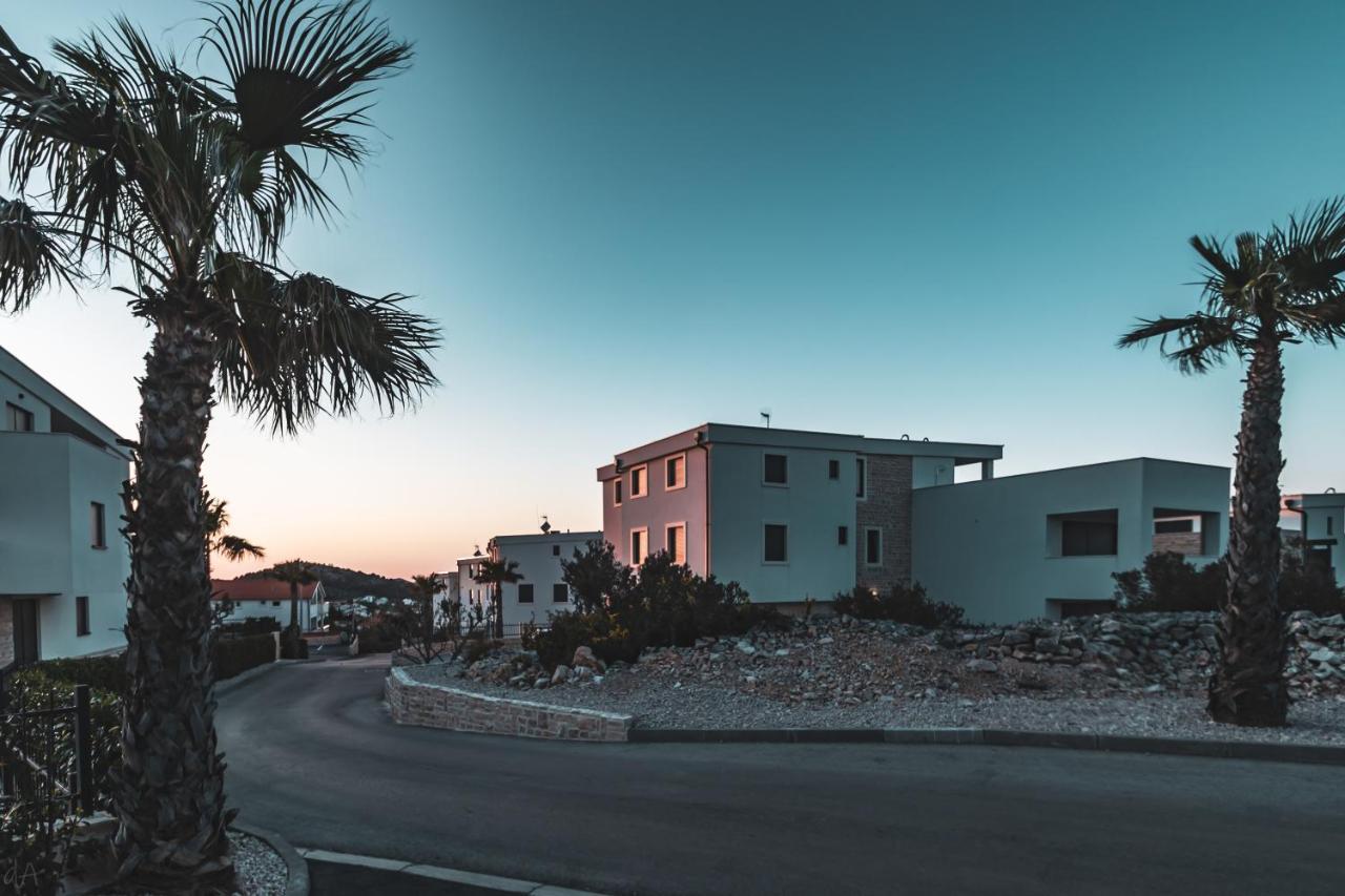 Boutique La Perla Jacuzzi Apartment Murter Exterior foto
